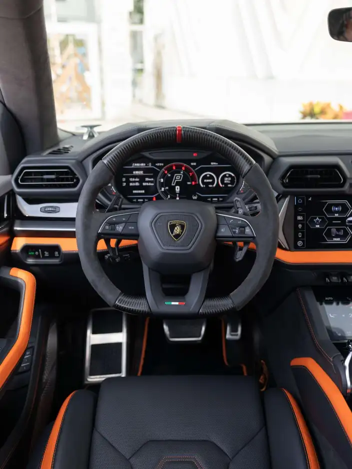 Urus SE 2025 Model 4.0T Standard Model – фото 6