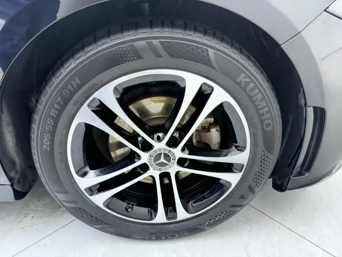 Mercedes-Benz A-class 2022 Model Facelift A 180 L Sports sedan – фото 7
