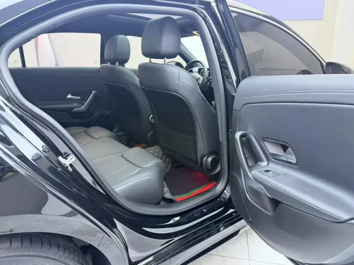 Mercedes-Benz A-class 2022 Model Facelift A 180 L Sports sedan – фото 10