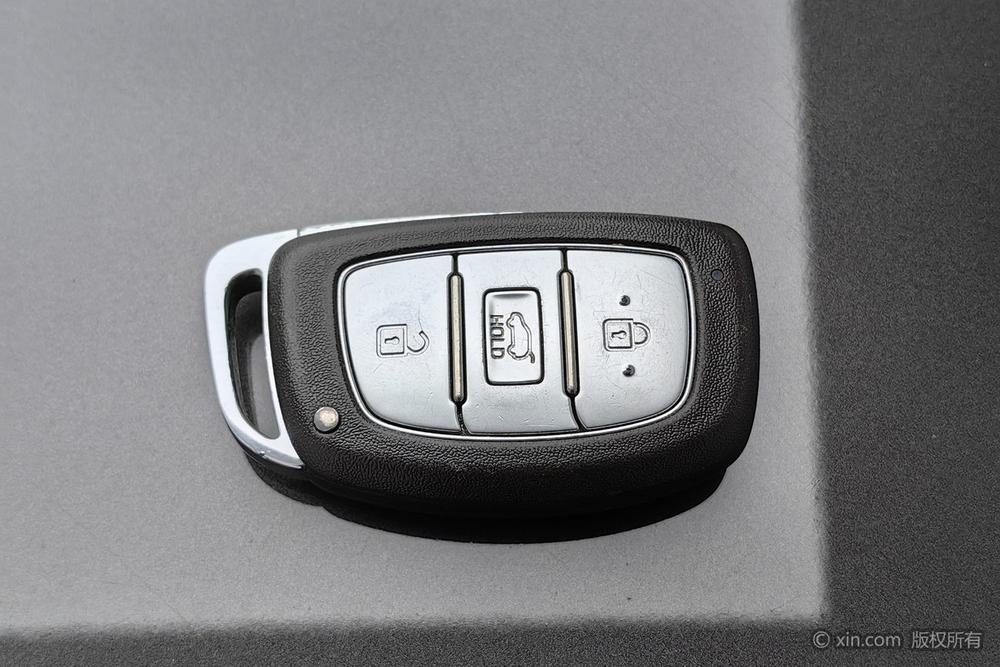 Hyundai Tucson 2015 1.6T DCT 2WD Smart – фото 6
