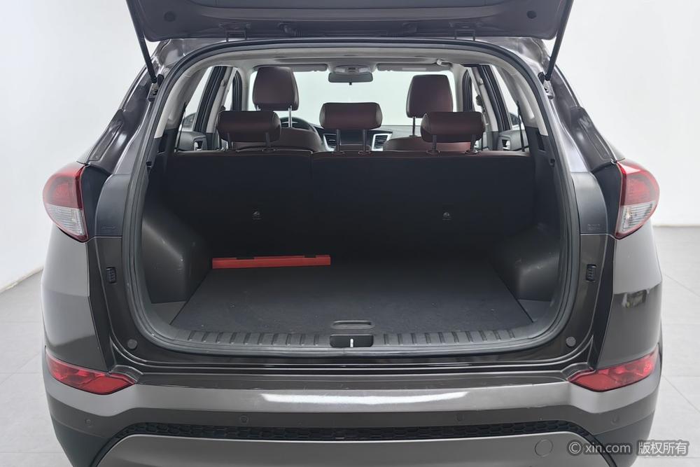 Hyundai Tucson 2015 1.6T DCT 2WD Smart – фото 23