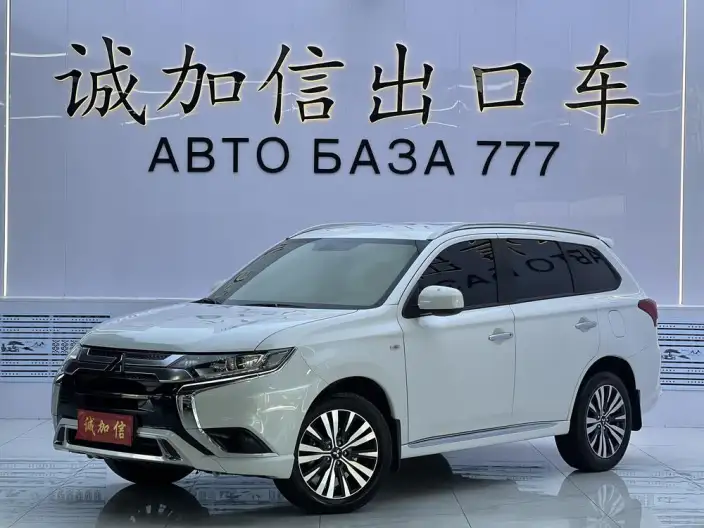 Mitsubishi Outlander 2021 Model Facelift 2.0L 2WD Smooth Ride Edition 5 seat