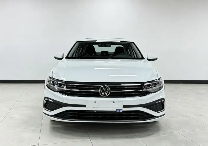 Volkswagen Bora 2023 Model 1.5L Automatic Smooth Ride Limited edition – фото 2