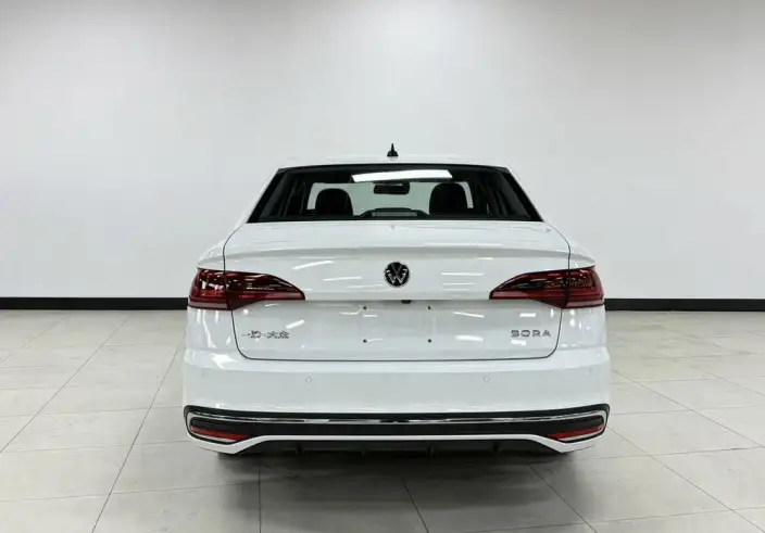 Volkswagen Bora 2023 Model 1.5L Automatic Smooth Ride Limited edition – фото 6