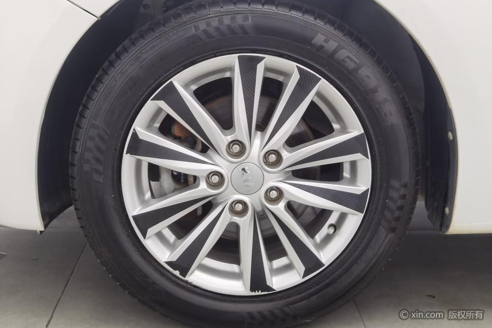 Kia K3 2015 1.6L Manual GL S – фото 9