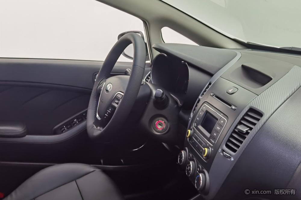 Kia K3 2015 1.6L Manual GL S – фото 12