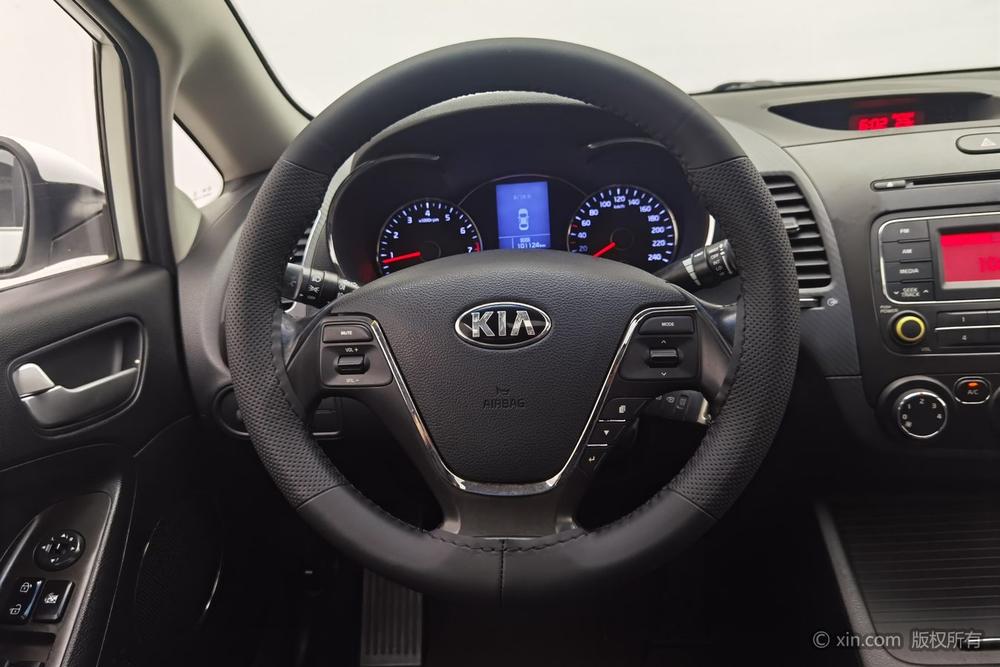 Kia K3 2015 1.6L Manual GL S – фото 14