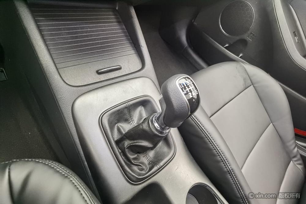 Kia K3 2015 1.6L Manual GL S – фото 15