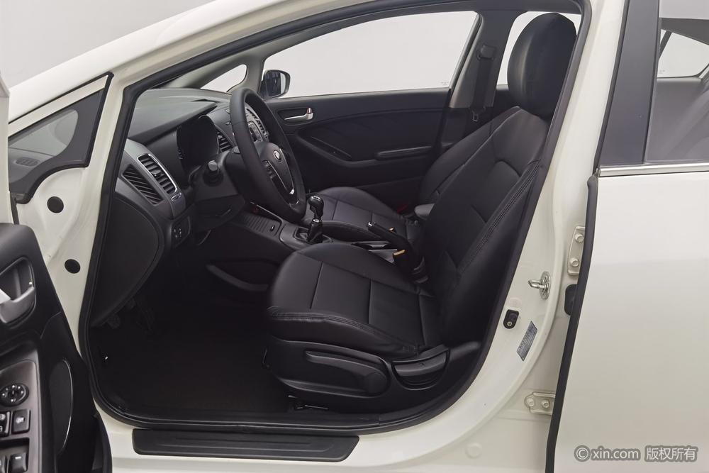 Kia K3 2015 1.6L Manual GL S – фото 17