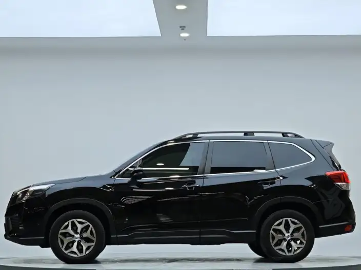 Subaru Forester 2022 Model 2.0i AWD Deluxe Edition – фото 4
