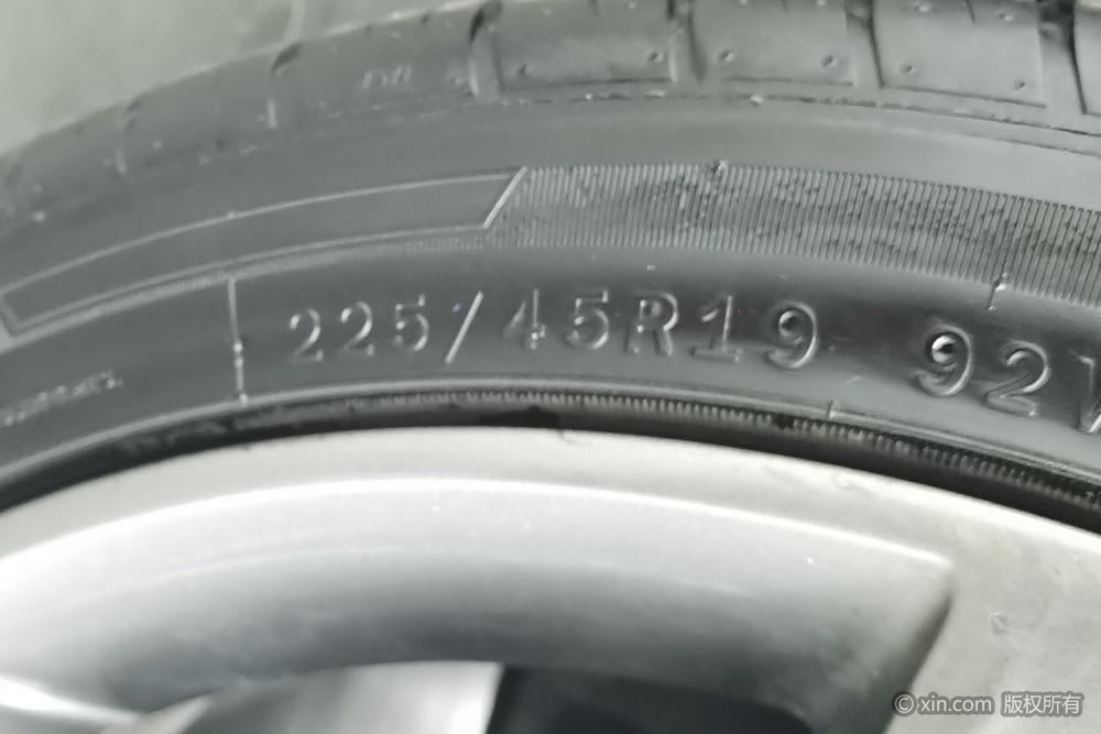 Hongqi H5 Classic 2018 30TD Smart Rhythm Edition – фото 8