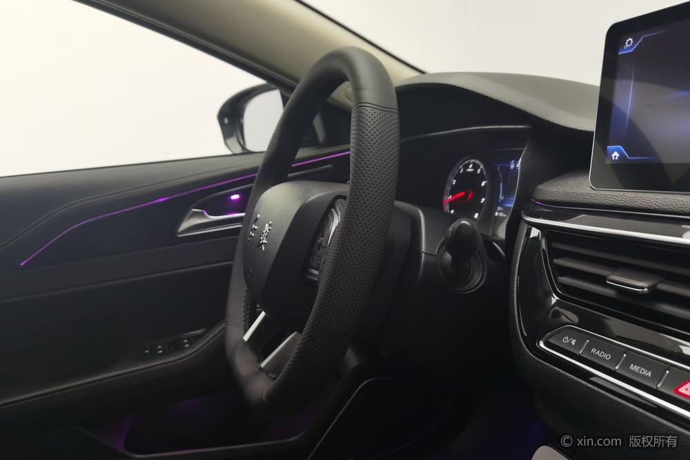 Hongqi H5 Classic 2018 30TD Smart Rhythm Edition – фото 12
