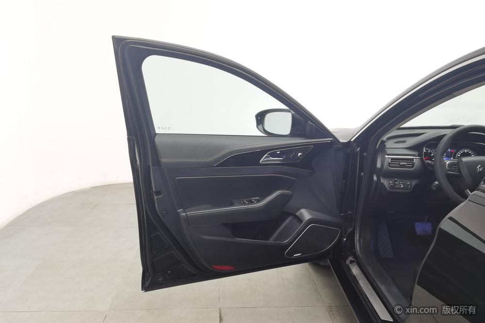 Hongqi H5 Classic 2018 30TD Smart Rhythm Edition – фото 21
