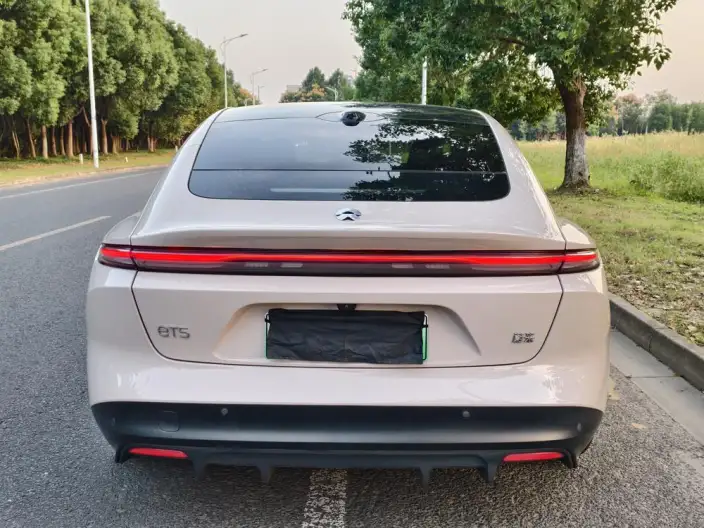 NIO ET5 2024 Model 75kWh – фото 6