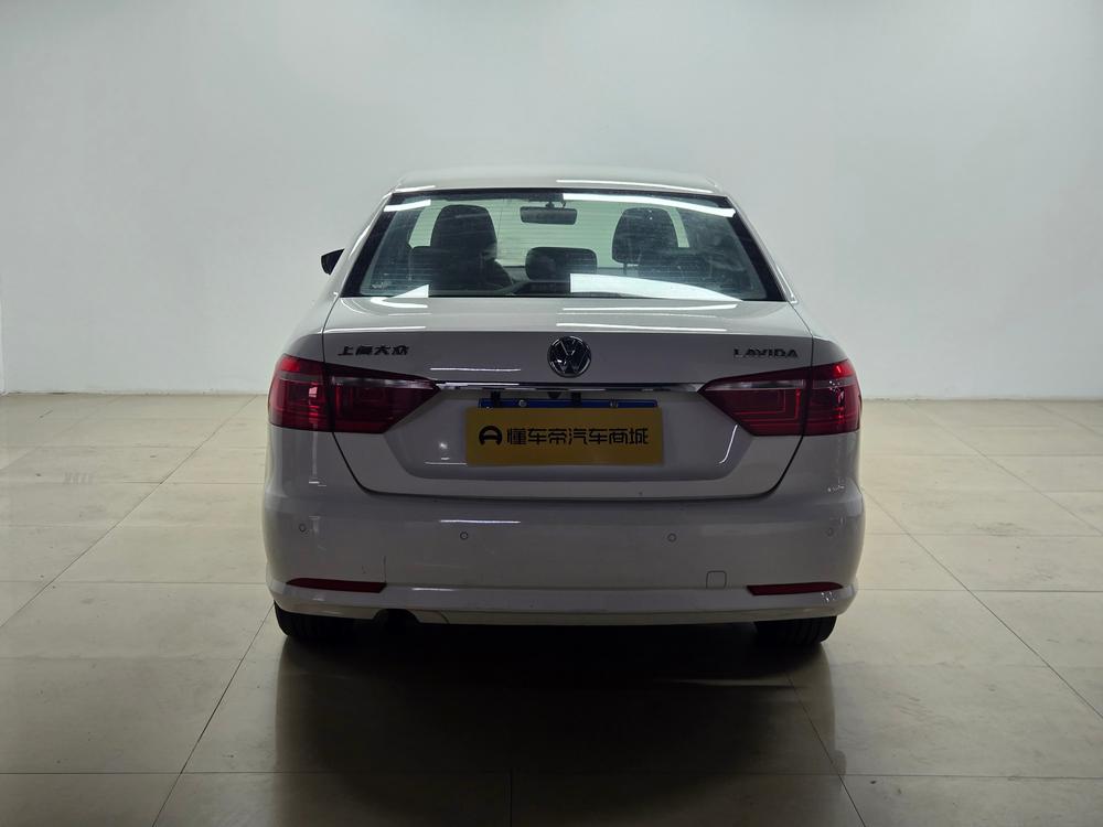 Volkswagen Lavida 2013 Classic Facelift 1.6L Automatic Comfort – фото 6