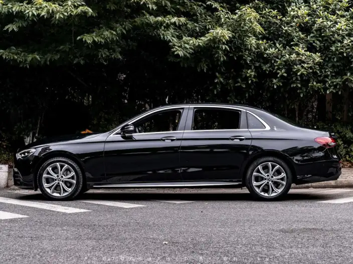 Mercedes-Benz E-Class 2022 Model Facelift E 300 L Fashion Model Sports sedan – фото 2