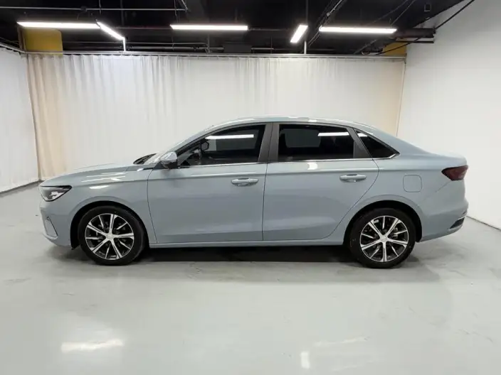 Geely Emgrand 2023 Model No. 4 Gen Champion Edition 1.5L CVT Noble Model – фото 4