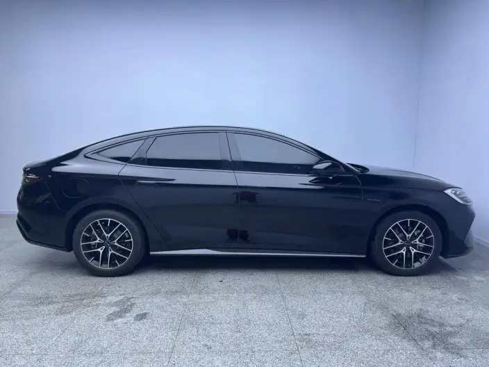 BYD Seal 07DM 2024 Model DM-i 125KM Luxury Model – фото 8