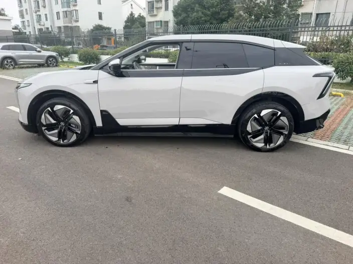 HiPhi HiPhi Y 2023 Model 560km Elite Edition