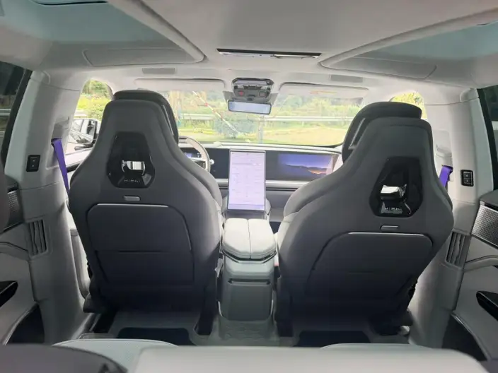 HiPhi HiPhi Y 2023 Model 560km Elite Edition – фото 7