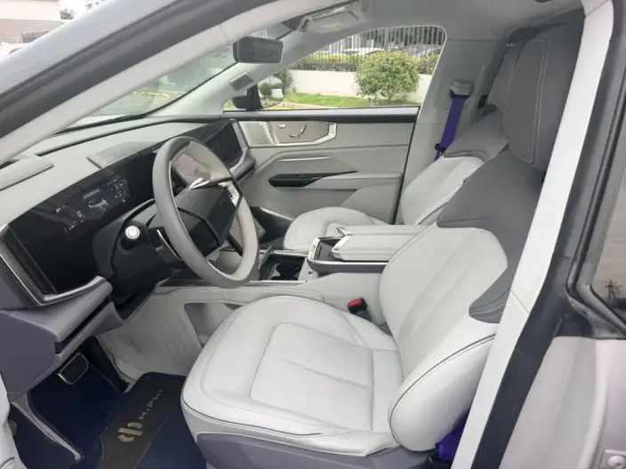 HiPhi HiPhi Y 2023 Model 560km Elite Edition – фото 8