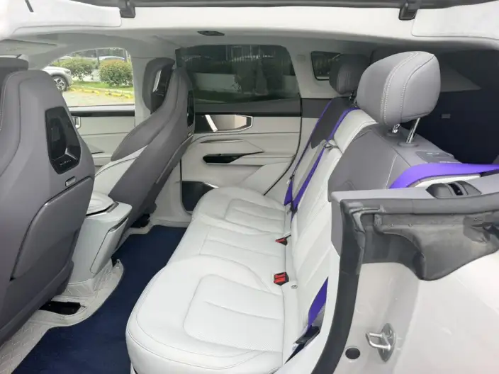 HiPhi HiPhi Y 2023 Model 560km Elite Edition – фото 9