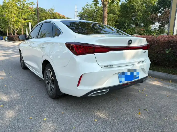 Changan Eado 2023 Model PLUS Changxiang Edition Blue whale NE 1.4T GDI DCT Noble Model – фото 4