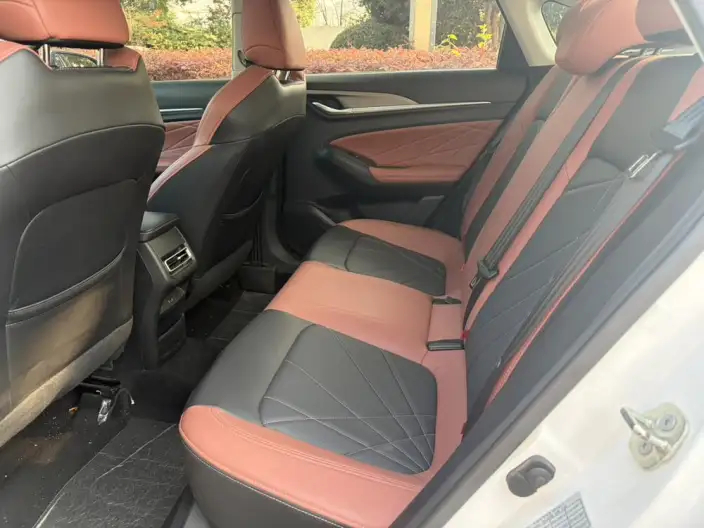 Changan Eado 2023 Model PLUS Changxiang Edition Blue whale NE 1.4T GDI DCT Noble Model – фото 8