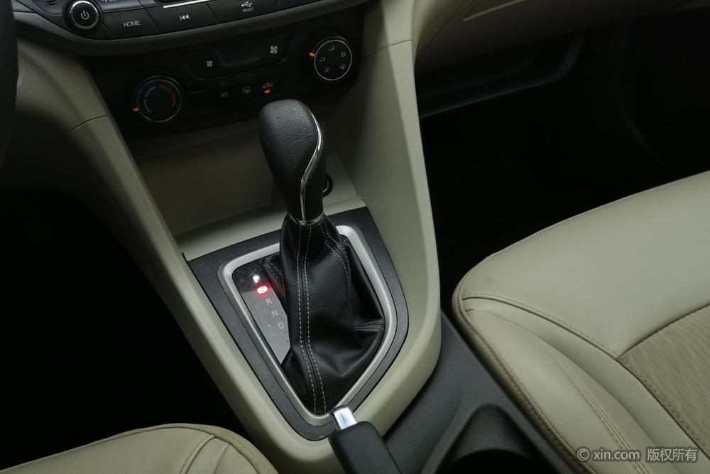 Buick Excelle 2016 15N Automatic Elite – фото 15
