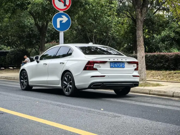 Volvo S60 2022 Model B4 Smart Range Sports Edition