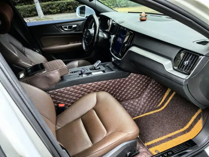 Volvo S60 2022 Model B4 Smart Range Sports Edition – фото 6