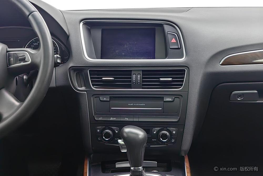 Audi Q5 2012 2.0 TFSI Comfort – фото 13