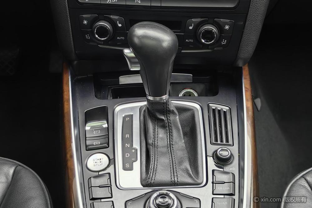 Audi Q5 2012 2.0 TFSI Comfort – фото 15
