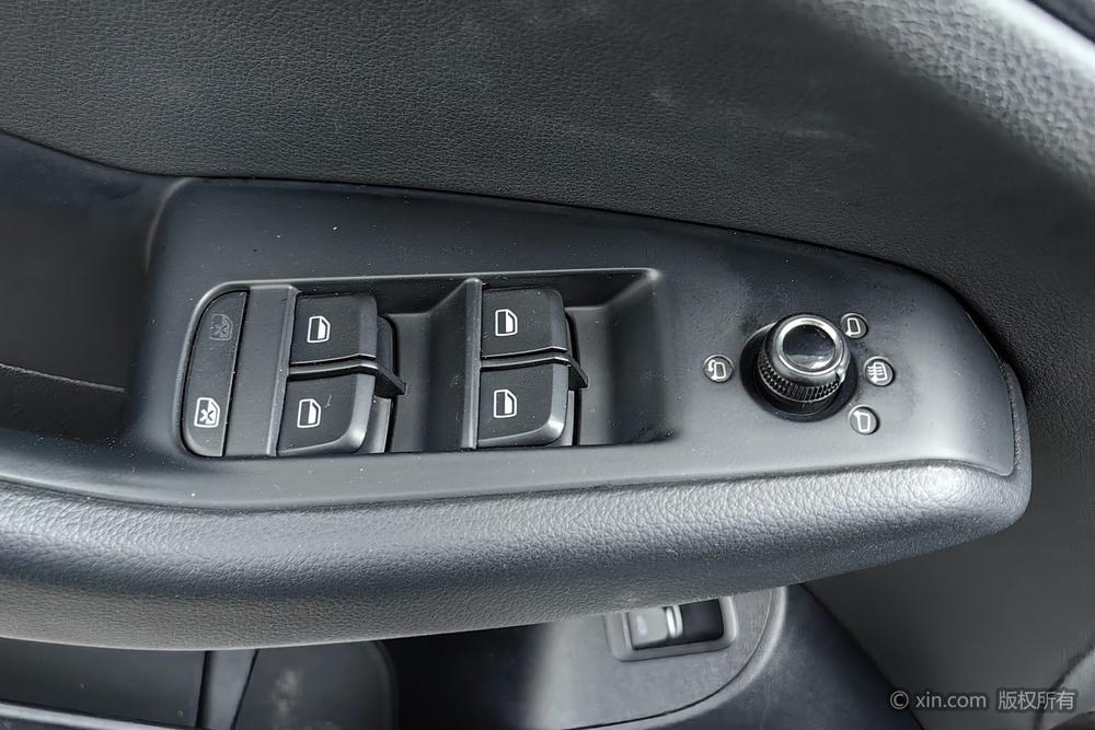 Audi Q5 2012 2.0 TFSI Comfort – фото 22