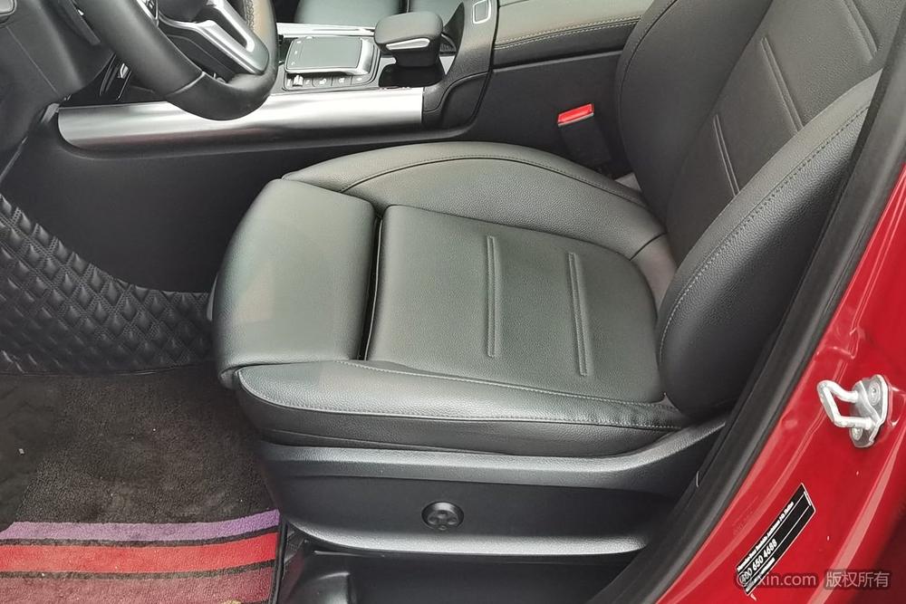 Mercedes-Benz GLA 2020 GLA 200 – фото 18