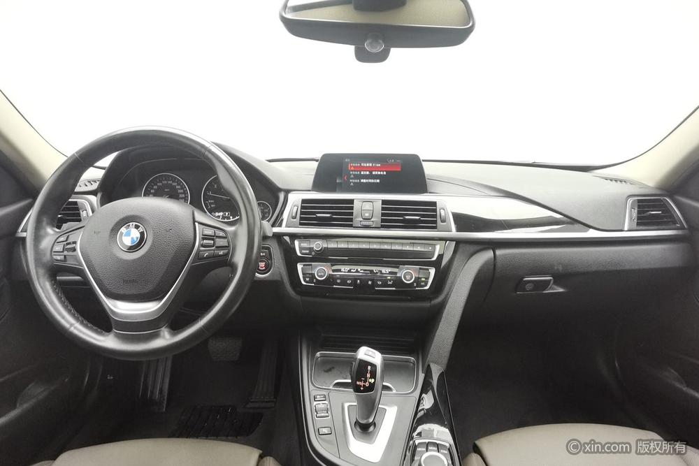 BMW 3 Series 2018 320Li Style – фото 11