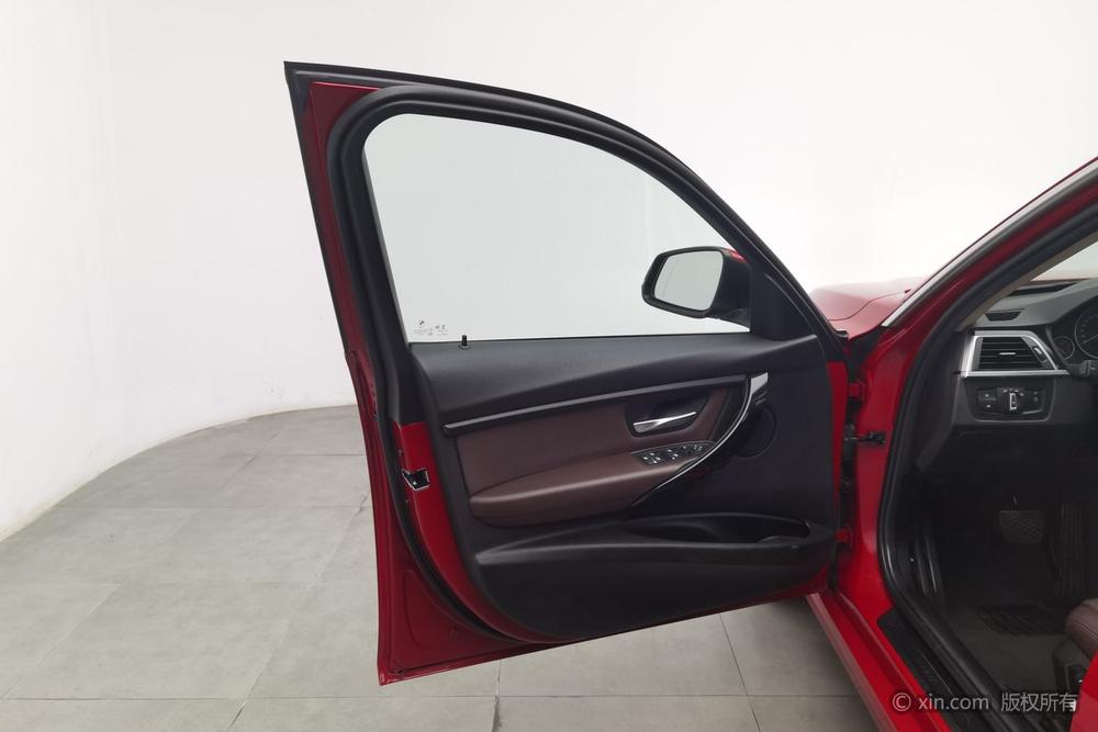 BMW 3 Series 2018 320Li Style – фото 21