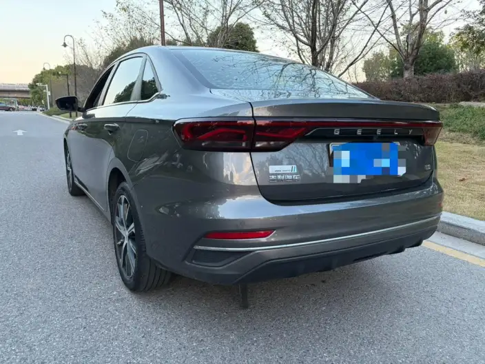 Geely Emgrand 2023 Model No. 4 Gen Champion Edition 1.5L CVT Flagship Model – фото 4