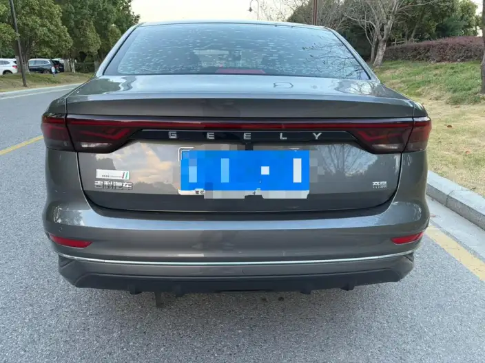 Geely Emgrand 2023 Model No. 4 Gen Champion Edition 1.5L CVT Flagship Model – фото 5