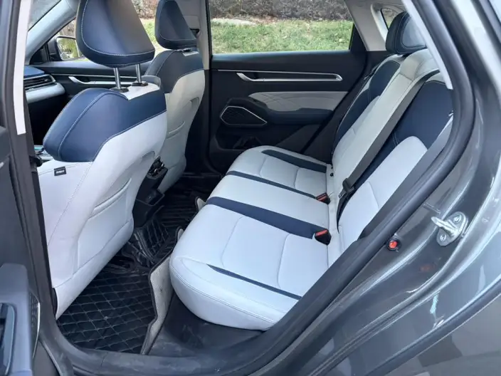 Geely Emgrand 2023 Model No. 4 Gen Champion Edition 1.5L CVT Flagship Model – фото 9