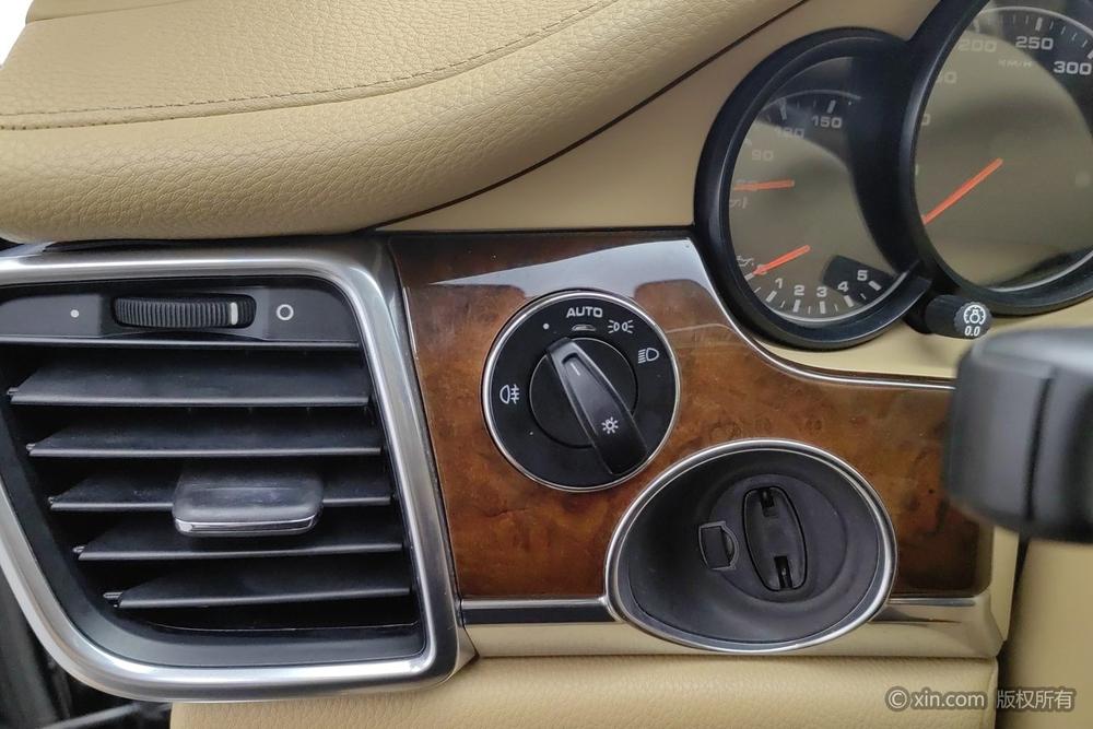 Porsche Panamera 2010 Panamera 4 3.6L – фото 15