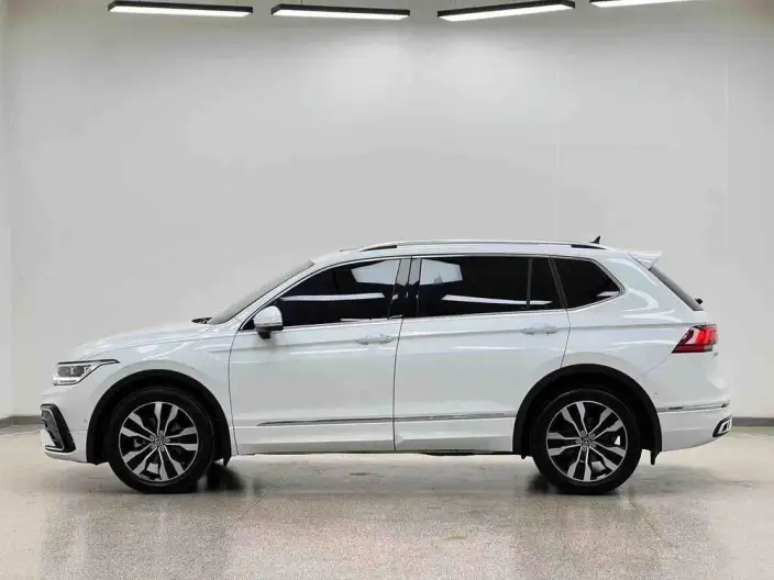 Volkswagen Tiguan L 2023 Model 330TSI 2WD R-Line Enjoy the version more – фото 4