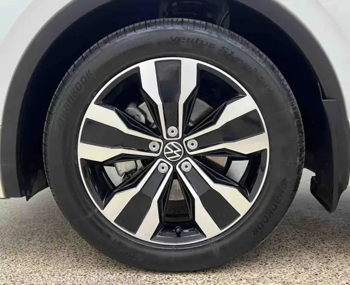 Volkswagen Tiguan L 2023 Model 330TSI 2WD R-Line Enjoy the version more – фото 8