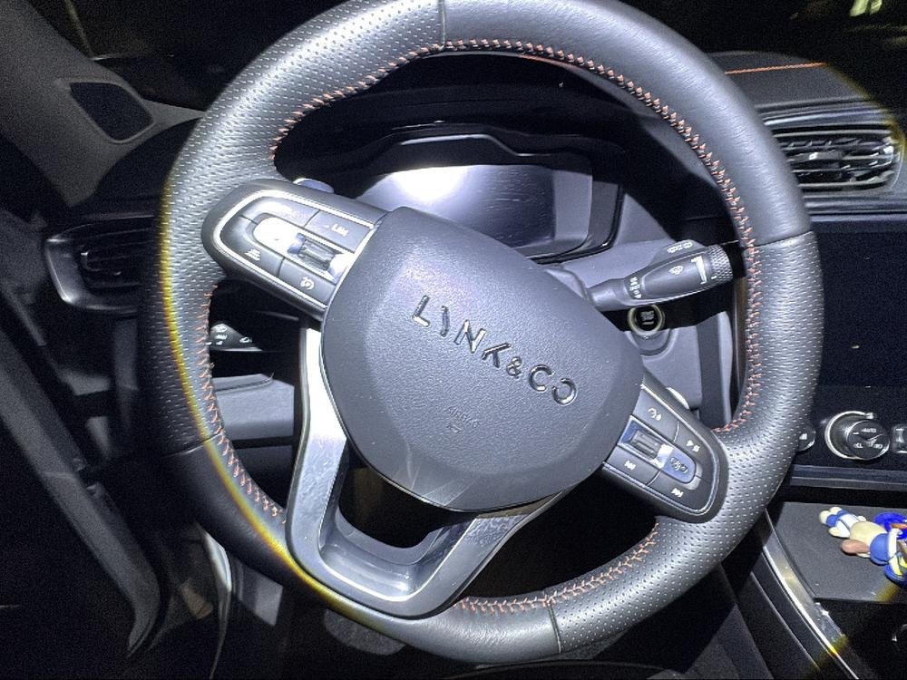 Lynk & Co 01 2017 2.0T 4WD Jin Pro Edition – фото 7
