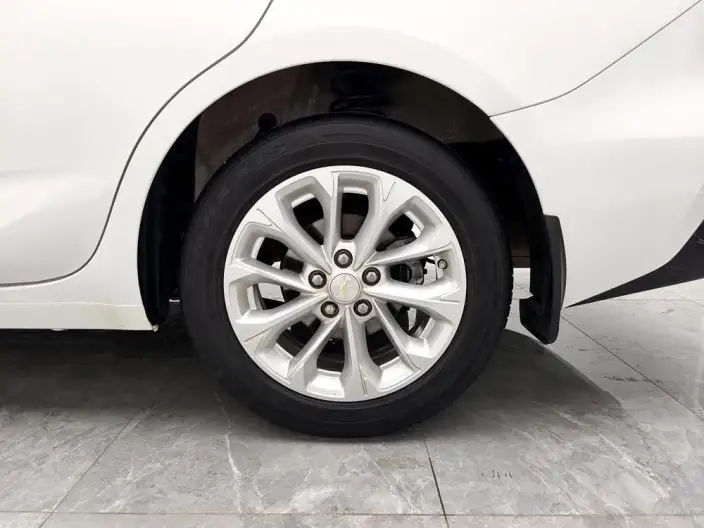 Chevrolet Corolla 2023 Model 1.5L DCT Yuexiang Edition – фото 9