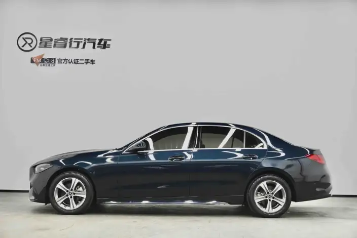 Mercedes-Benz C-Class 2023 Model C 200 L Sports Edition – фото 3
