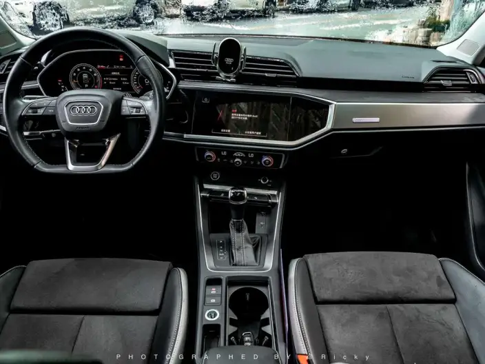 AUDI Q3 2022 Model 35 TFSI Fashion Dynamic Model – фото 4