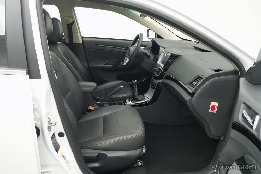 Surui 2014 1.5L Manual Luxury – фото 8