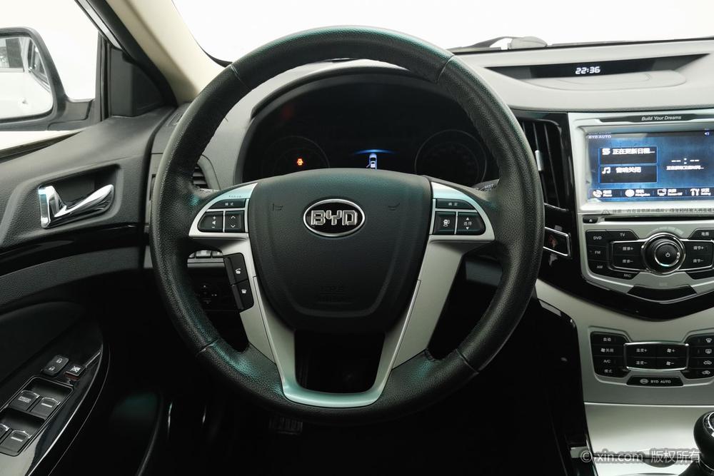 Surui 2014 1.5L Manual Luxury – фото 15