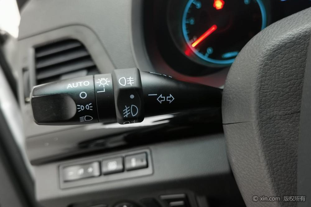 Surui 2014 1.5L Manual Luxury – фото 17